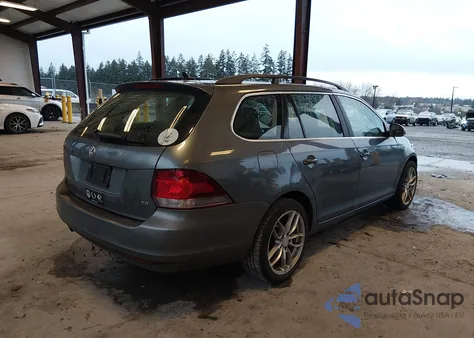 2011 Volkswagen Jetta Sportwagen 2.0L Tdi from USA, damaged, VIN 3VWPL7AJXBM719128